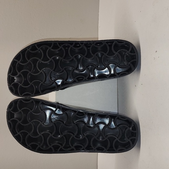 Topshop patent flip flops - Picture 7 of 7